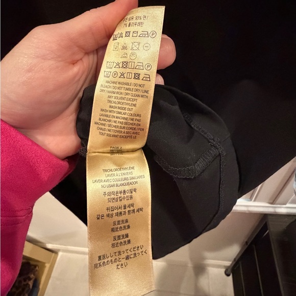 Burberry Scoop Neck Three Quarter Length Sleeve Tee with Checked Cuffs Medium - Picture 9 of 12